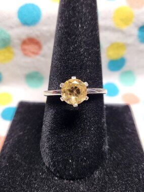 Vintage Thai Sterling Silver Citrine Solitaire Ring